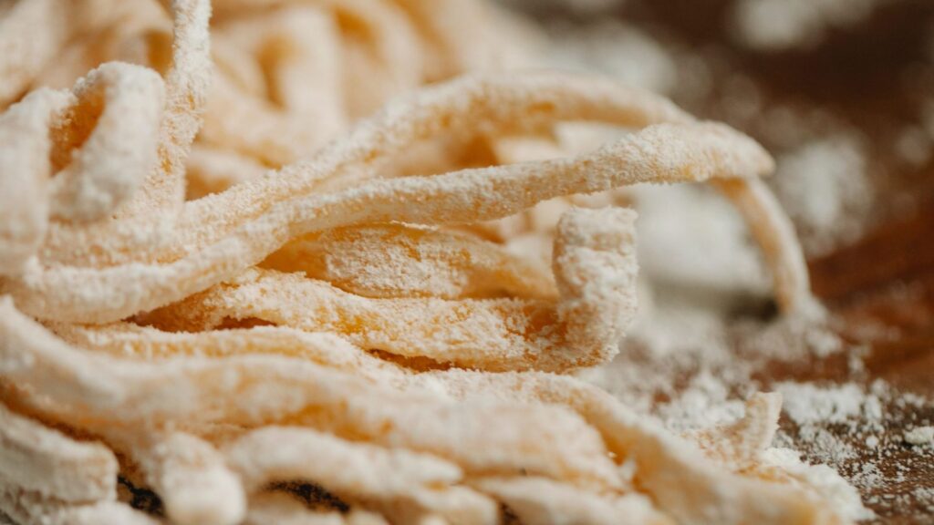 Pici fatti in casa: la ricetta tradizionale toscana